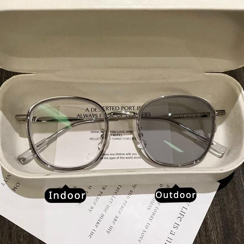 [ ZM✨]แว่นกันแดด แว่นตาสายตาสั้น 25-425  Cat eye กรอบกระจก ดวงอาทิตย์เปลี่ยนสีได้ 5 วินาที เลนส์ซุปเปอร์ออโต้ UV99% ตัวกรองอัตโนมัติ 536