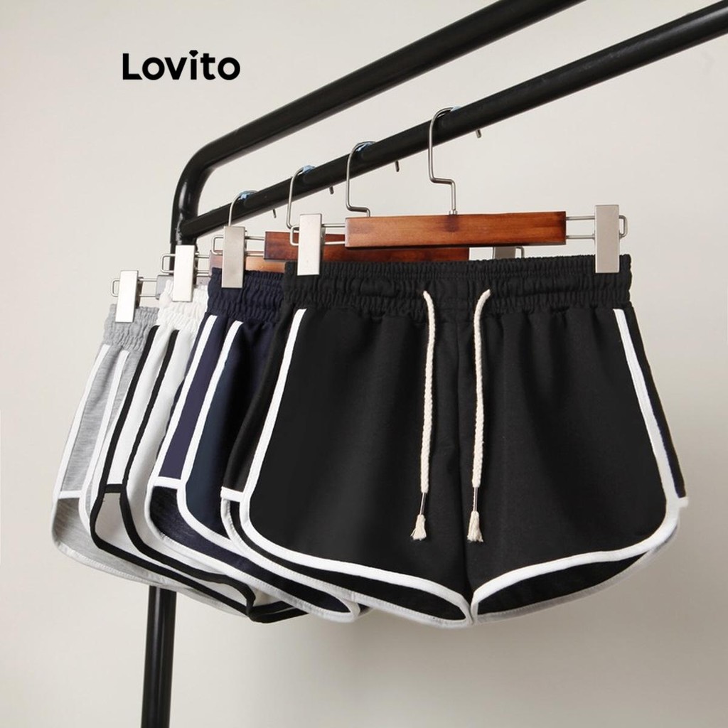 Lovito กางเกงกีฬาขาสั้นผู้หญิง เชือกรูด แต่งขอบสี แพทช์เวิร์ก สไตล์สปอร์ต LNL54101