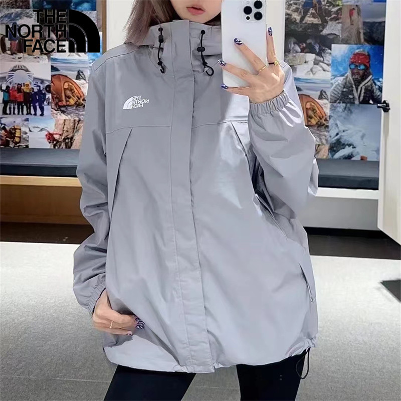 The North Face 100% Original กันน้ํากลางแจ้งคู่แจ็คเก็ตแจ็คเก็ตสําหรับผู้หญิงธรรมดาเสื้อแจ็คเก็ต Bomber Windbreakers Interchange Jacket สําหรับชาย