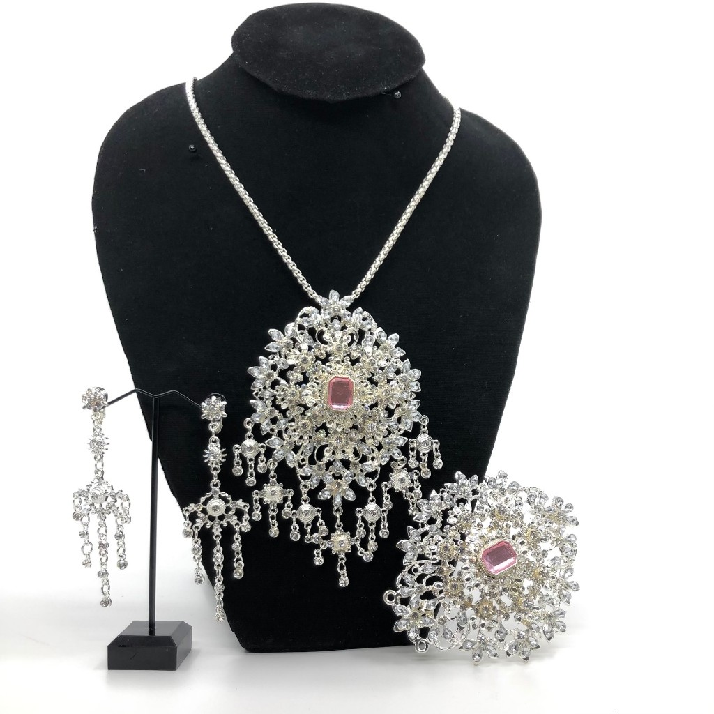 ชุดสร้อยคอ+ต่างหู และหัวเข็มขัด สีเงินสีทอง สำหรับงานมงคลและประดับชุดนางรำbgf