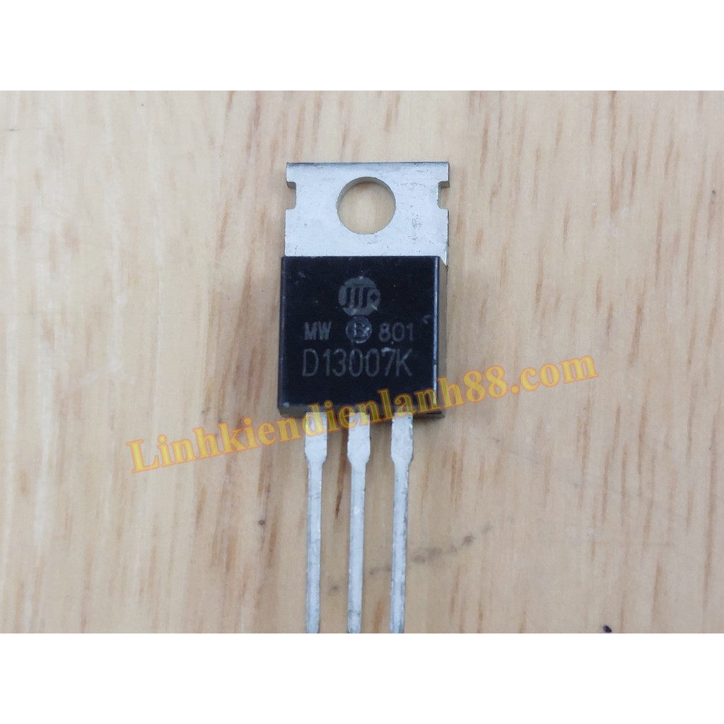 ทรานซิสเตอร์ D13007K 13007 D13007 400V 8A Plug ใหม่ ของแท้ 100%