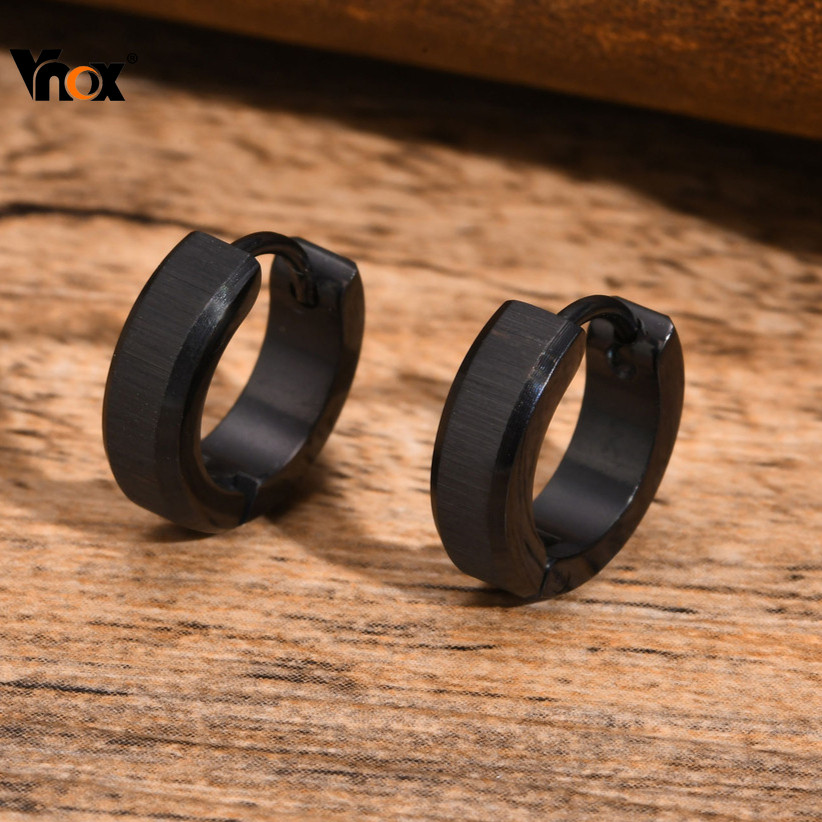 Vnox Antiภูมิแพ้ต่างหูห่วงสแตนเลส,Unisex Simple Metal Huggiesต่างหู,แปรงพื้นผิวผู้ชายเครื่องประดับหู