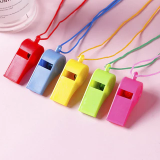 นกหวีดพลาสติก (1ชิ้น) - แบบพกพา สีสันสดใส พร้อมเชือกเส้นเล็ก เหมาะกับปาร์ตี้กลางแจ้ง/ของเล่นเด็ก BS30