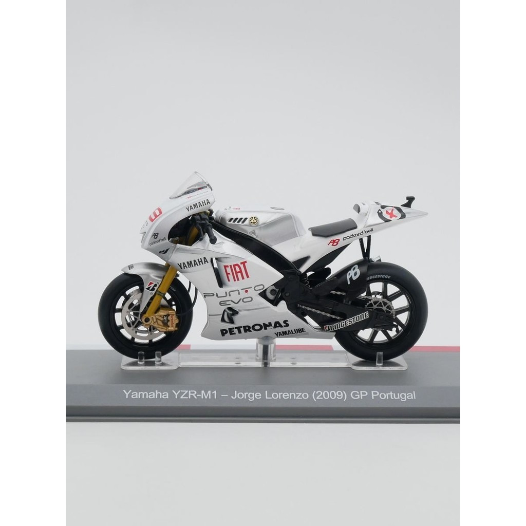 1:18 Scale Moto GP 2009 Yamaha YZR M1 Yamaha Motorcycle Model 99 # Out Model Print
