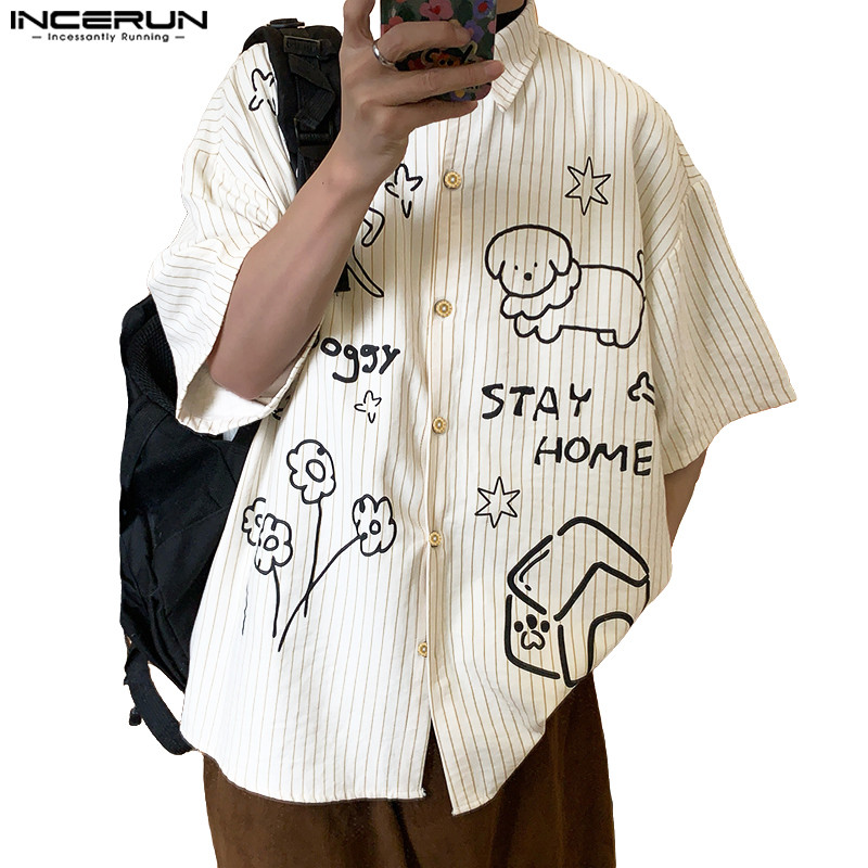 เสื้อเชิ้ตแขนสั้นพิมพ์ลายแอนิเมชั่นลายทางสไตล์แฟชั่นสำหรับผู้ชาย