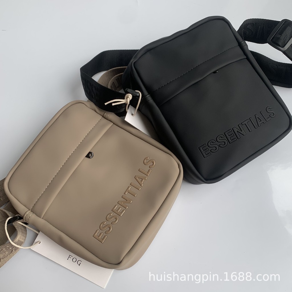 Fog Messenger Bag ESSENTIALS กระเป๋าสะพายไหล่ผู้ชายกระเป๋าโทรศัพท์มือถือ
