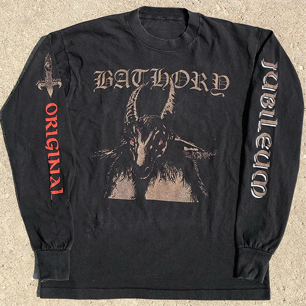 พร้อมสต็อก Bathory1984 ชื่อเดียวกันอัลบั้ม Vintage Dark High Street Wear เสื้อยืดแขนยาวผ้าฝ้ายแท้