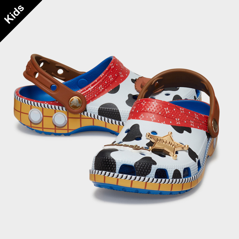 รองเท้า crocs เด็ก Toy Story Woody Classic Clog - รองเท้าไปทะเล รองเท้าสบาย น้ําหนักเบา กันลื่น กันลื่น#209545
