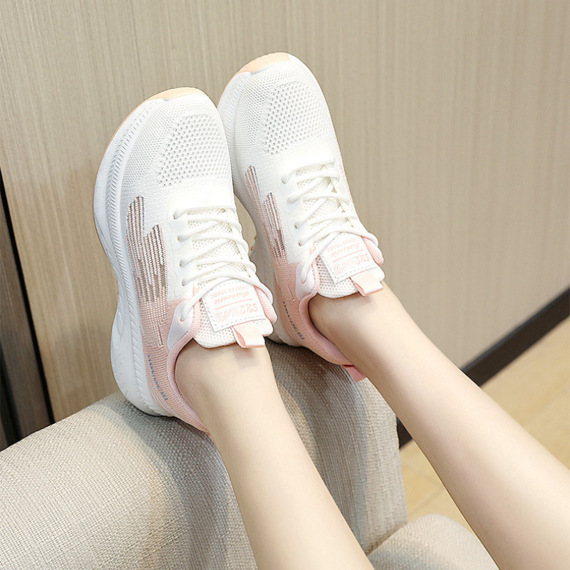 🌟จำเป็นต่อการออกกำลังกา🌟รองเท้าผ้าใบผู้หญิง พื้นหนาแบบสบาย กันลื่น น้ำหนักเบา ระบายอากาศ