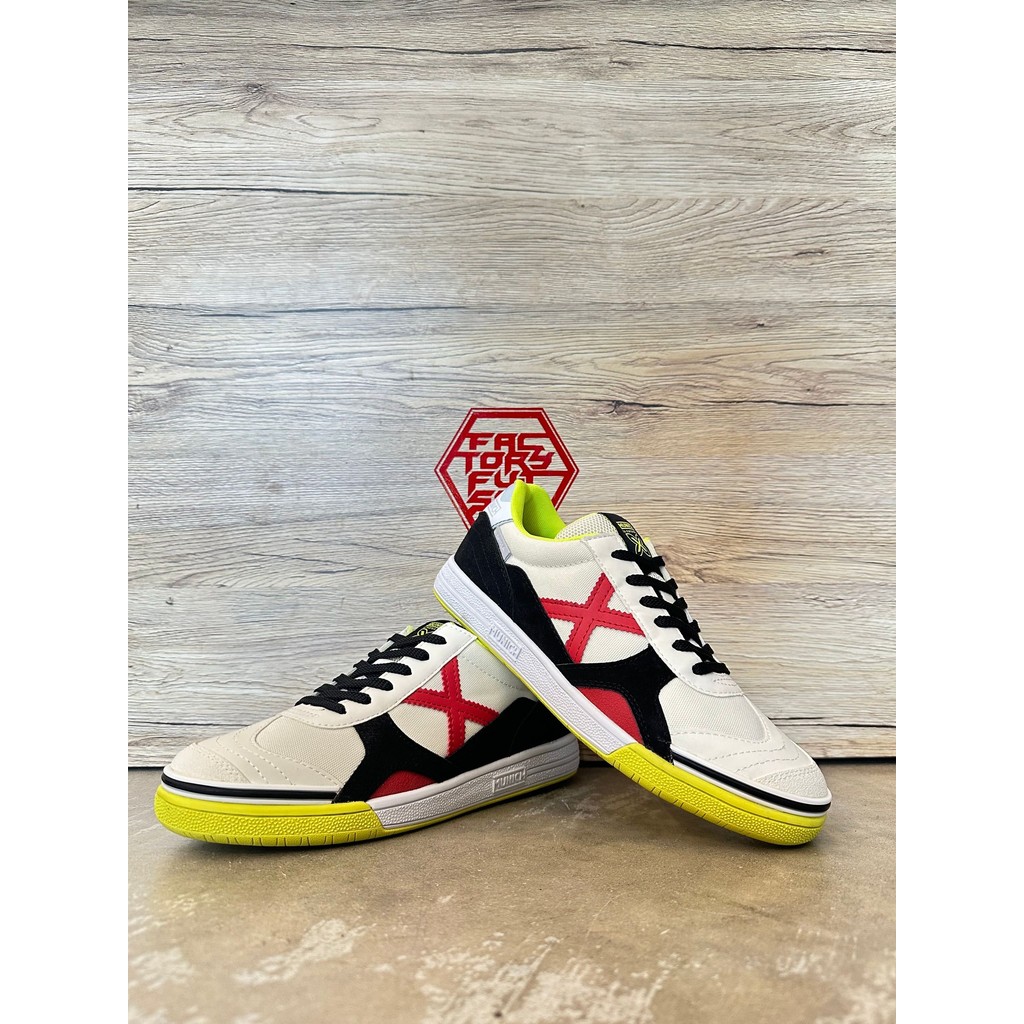 MERAH MUNICH XM-GRESCA (305) (สีขาว/แดง) รองเท้า FUTSAL