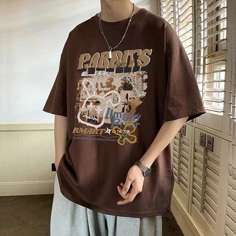 (จัดส่งตลอด 24 ชั่วโมง)HY ผู้ชายเสื้อยืดแนวโน้มอเมริกันย้อนยุคหลวมสั้น-แขนถนนสูงลำลองแฟชั่นเสื้อยืดผู้ชายพิมพ์113