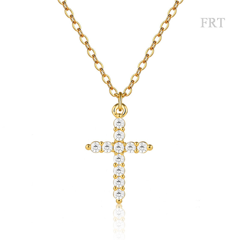 FTE 18K Gold Cubic Zirconia Studded Cross จี้สร้อยคออุปกรณ์เสริมสําหรับผู้หญิง Hypoallergenic