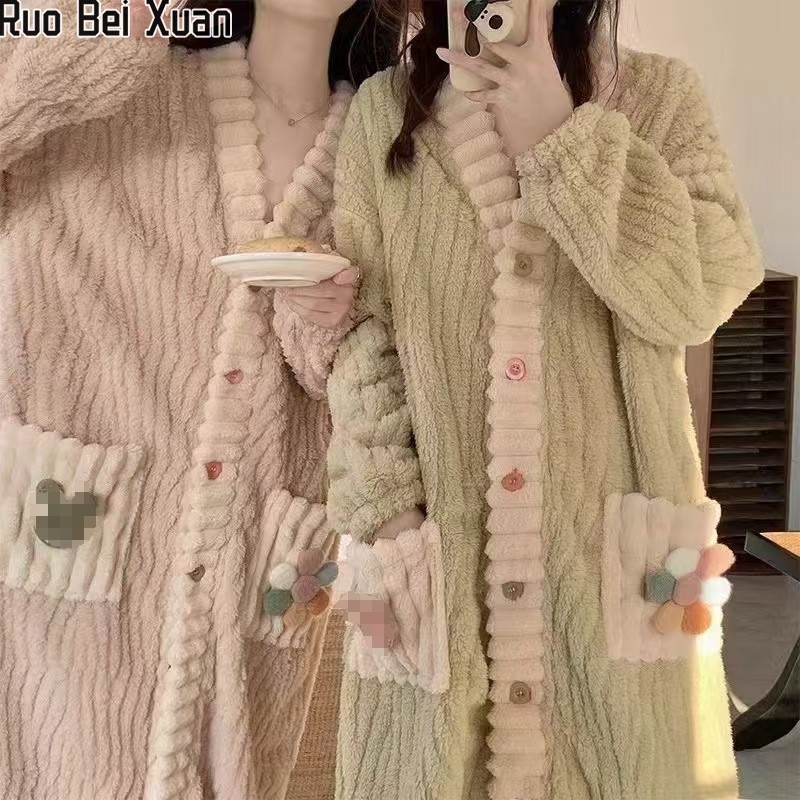 Ruo Bei Xuan ชุดนอนสตรี Flannel Rainbow Nightgown ชุดฤดูใบไม้ร่วงและฤดูหนาวหนายาวขนแกะปะการังเสื้อผ้า