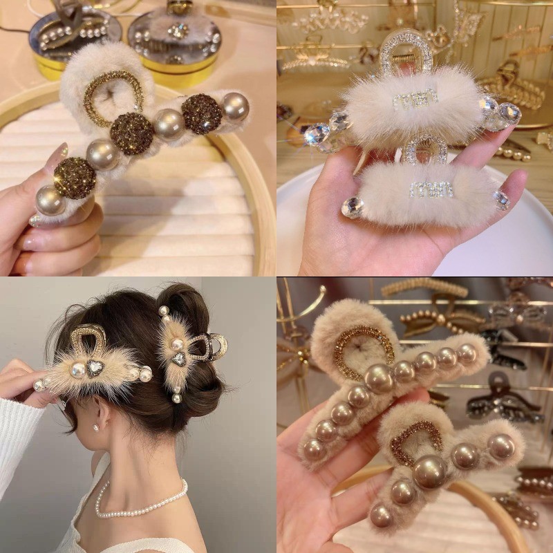 เกาหลี Elegant Plush กิ๊บติดผมแฟชั่น Letter Rhinestone Pearl Hairpin เครื่องประดับผมสําหรับผู้หญิง