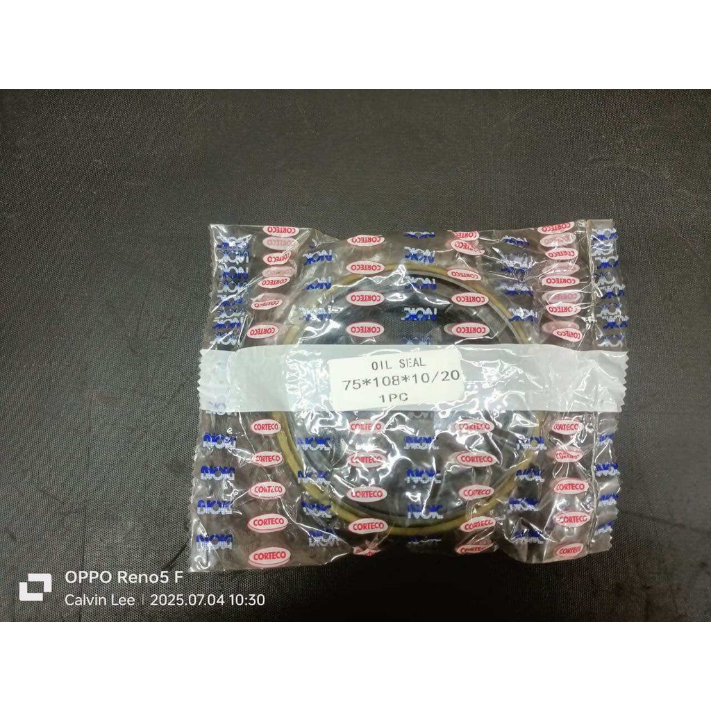 Jenama Rawak Hino Dutro 300 Series WU302 Belakang/Belakang ซีลน้ํามันดุมล้อ