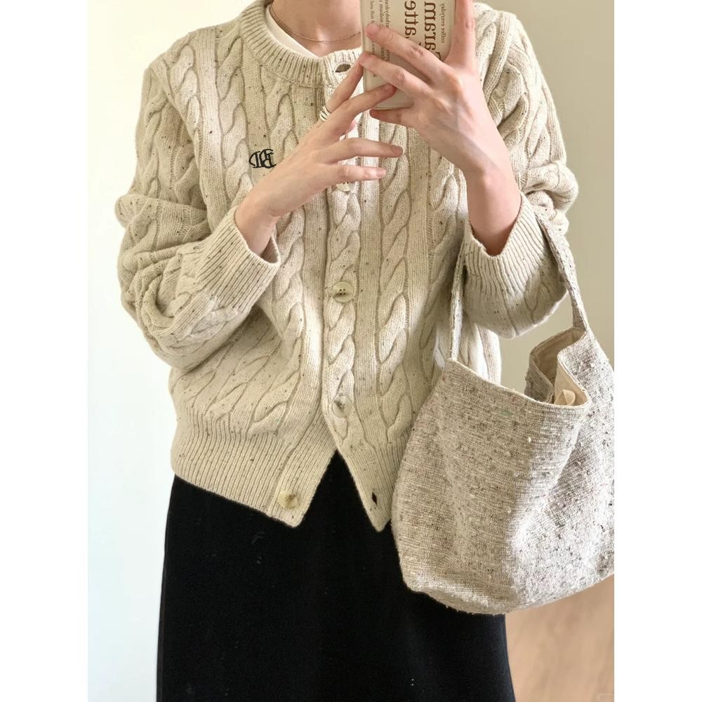 MOESSQUEEN  of Mercy ส่วนบุคคลแฟชั่นการออกแบบ Variegated Dot เสื้อกันหนาวทอด Dough Twists คาร์ดิแกนเสื้อถักฤดูใบไม้ร่วง/ฤดูหนาว 2025 ใหม่ด้านบน #59705