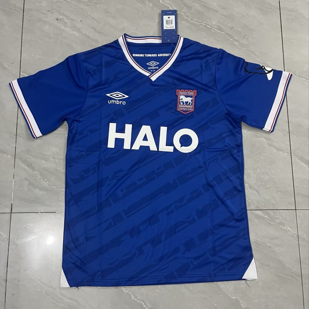 2025-26 Ipswich Town Home Jersey เสื้อฟุตบอลแขนสั้นผู้ชาย