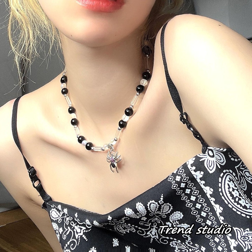 สร้อยคอพร้อมจี้รูปแมงมุม Dark Series ประดับเพชรแวววาว สามารถสวมใส่ได้ทั้งชายและหญิง คอลเลกชันสร้อยคอที่มีสไตล์