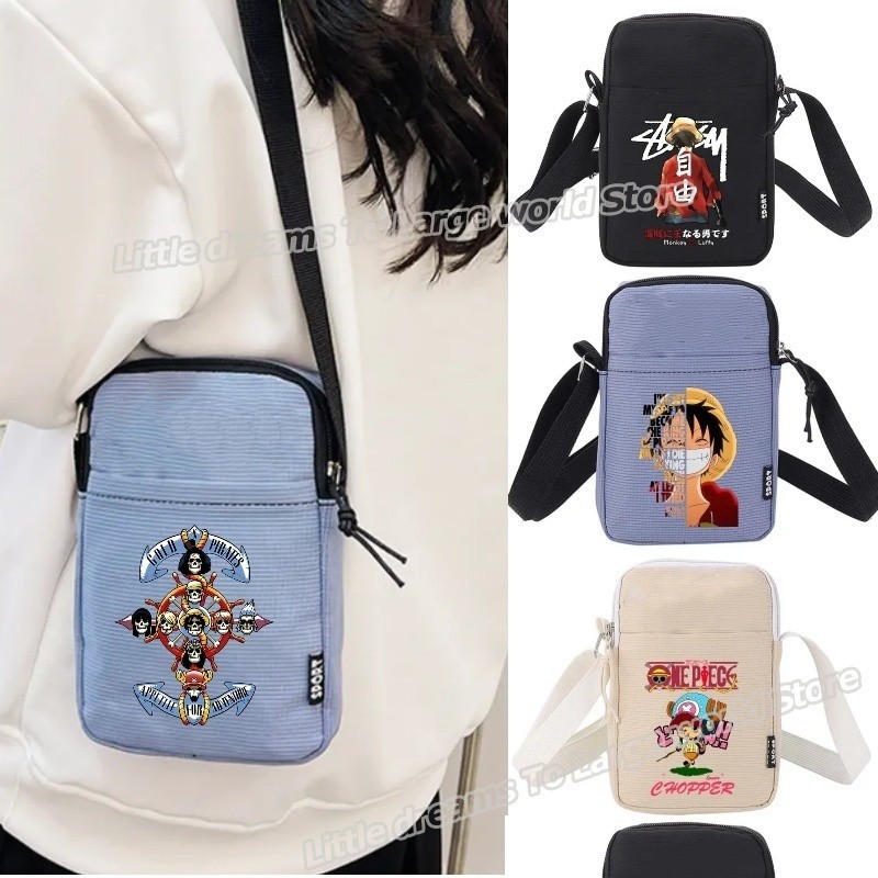 【สินค้าพร้อมส่ง】กระเป๋าสะพายไหล่ ลายการ์ตูนอนิเมะ ONE PIECE Pirate King อเนกประสงค์ แบบพกพา ของขวัญ สําหรับเดินทาง