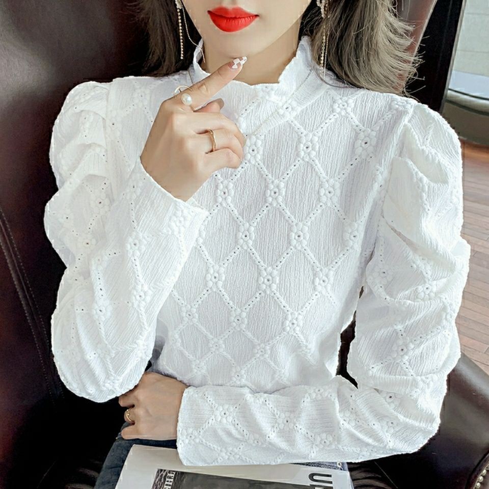 ใส่ภายในแขนยาว จุดต่ําสุด เสื้อผู้หญิงสไตล์ใหม่ฤดูใบไม้ร่วงฤดูหนาวแฟชั่นคอสูงลูกไม้สีขาวด้านบน