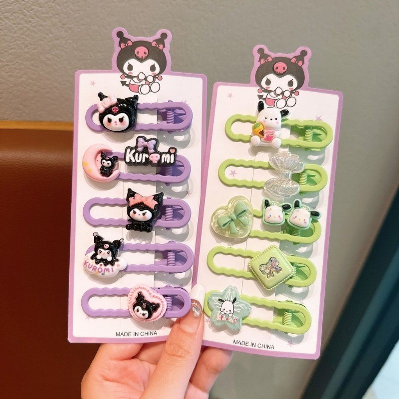 กิ๊บติดผมชุดน่ารักการ์ตูนคุโรมิสาวและเด็ก น่ารัก หน้าผากเรียบคลิปอุปกรณ์ผมของขวัญ