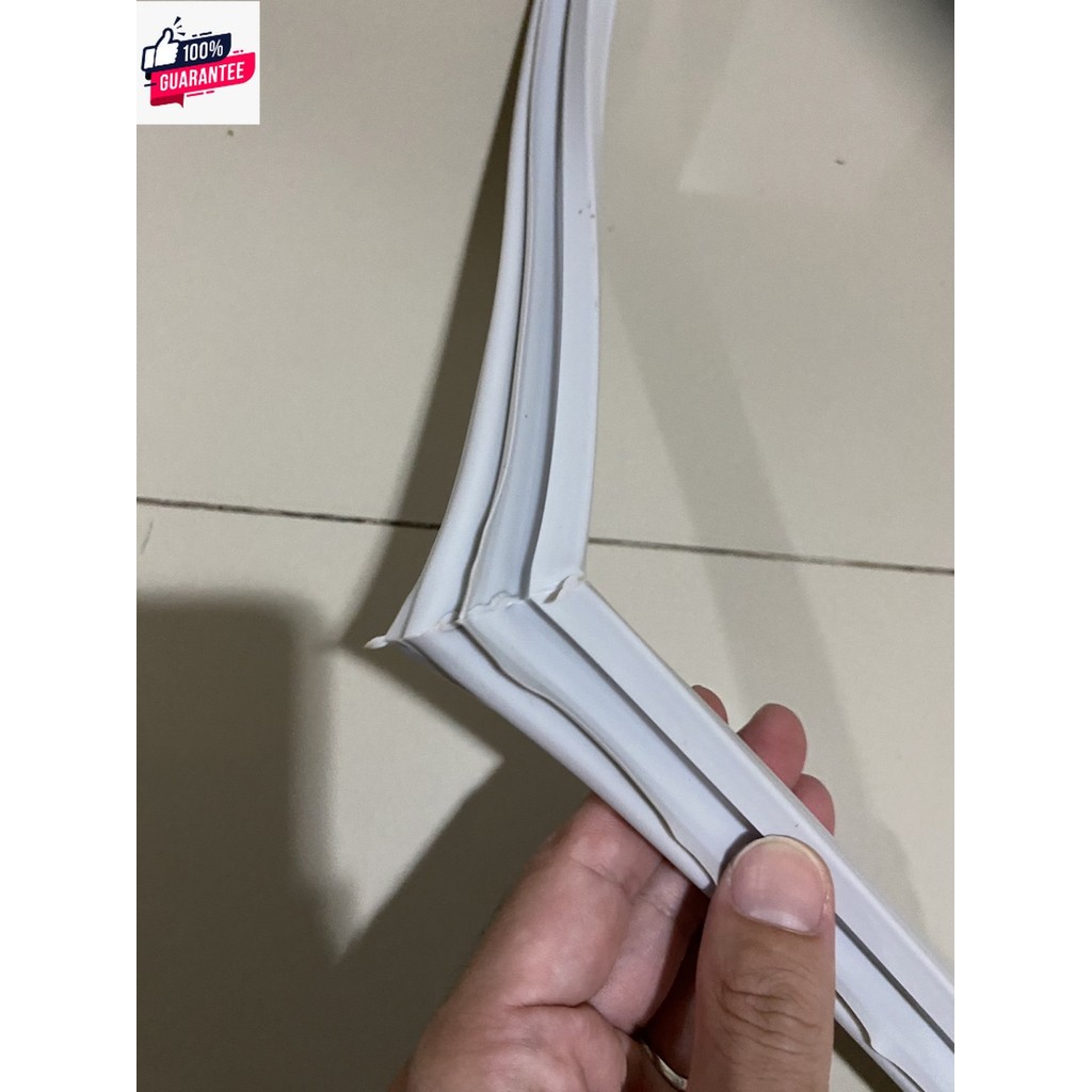 ขอยางตู้เย็นTOSHIBA รุ่น GR-B189, GR-C189, GR-D189