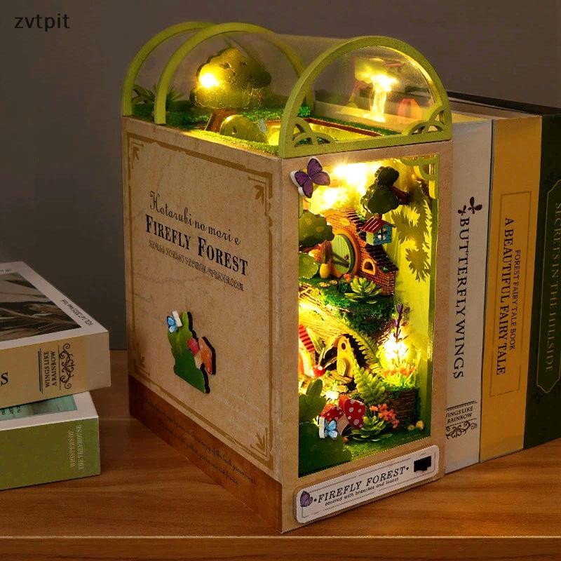 Zvtpit Book Nook Kit DIY Miniature House Dollhouse Kit สําหรับผู้ใหญ่และวัยรุ่น Booknook ชั้นวางหนังสือ Decor Alley รุ่นสร้าง LED Light ของขวัญสําหรับครอบครัวและเพื่อน TH