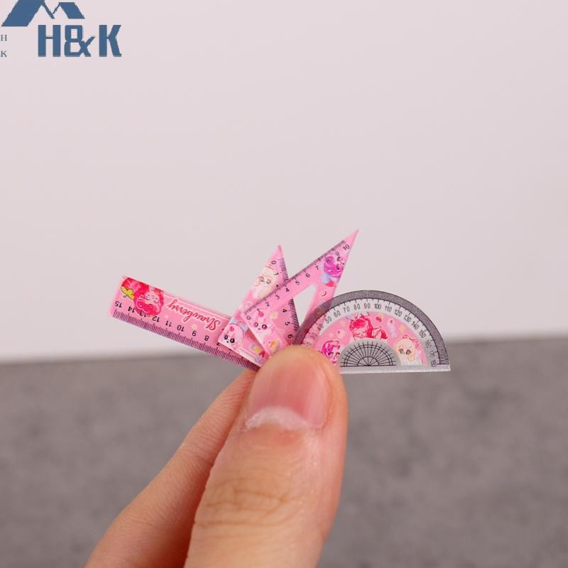 [H&K Jul] 4PCS 1/12 Dollhouse Miniature Study เครื่องเขียนไม้บรรทัดชุดตุ๊กตา House อุปกรณ์เสริมการเรียนรู้ฉากตกแต่ง {th} - รูปที่ 3