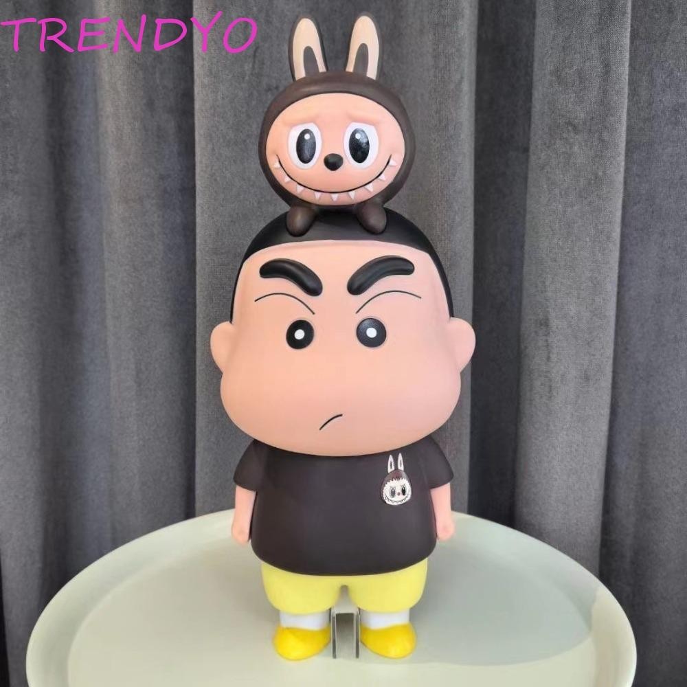 Trendyo Labubu Crayon Shin-Chan รูป, PVC ตุ๊กตารูปปั้น Labubu Crayon Shin-Chan รุ่น, เดสก์ท็อปตกแต่ง 42 ซม.อะนิเมะตกแต่งโต๊ะ Labubu Crayon รูปของเล่นของขวัญวันเกิด