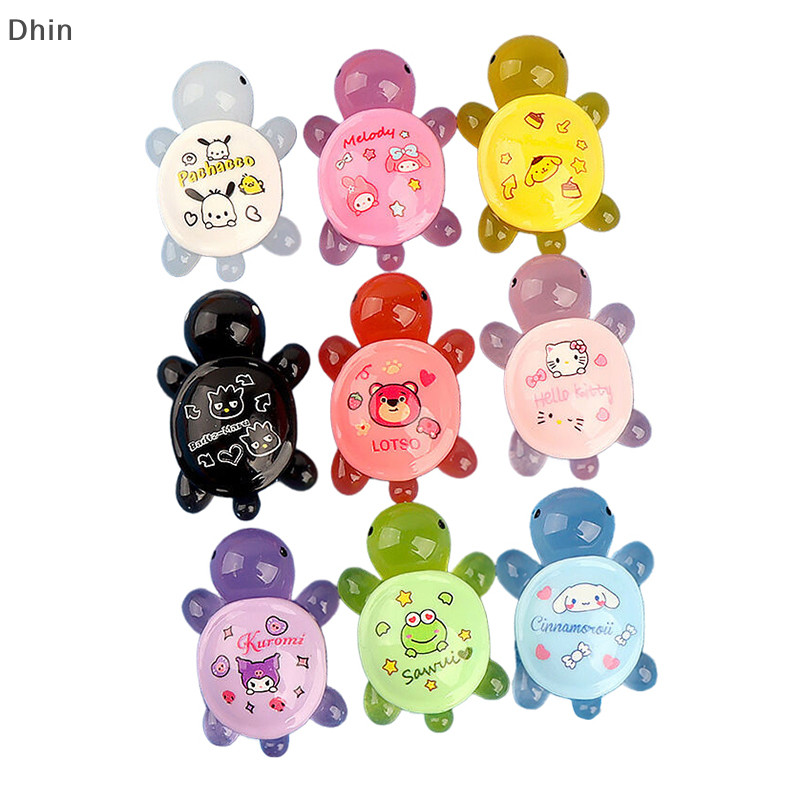 [Dhin] 5 ชิ้น Mini Luminous Sanrio เต่าเครื่องประดับรถ Micro Landscape Decor ตุ๊กตา House ฉากตกแต่งเดสก์ท็อปปลาตกแต่งของเล่น COD