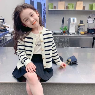 พร้อมส่ง เสื้อแจ็กเก็ตคาร์ดิแกนกันหนาว เสื้อคลุมสีดำครีม กระเป๋าแต่งหลอก ใช้งานไม่ได้คะ T889