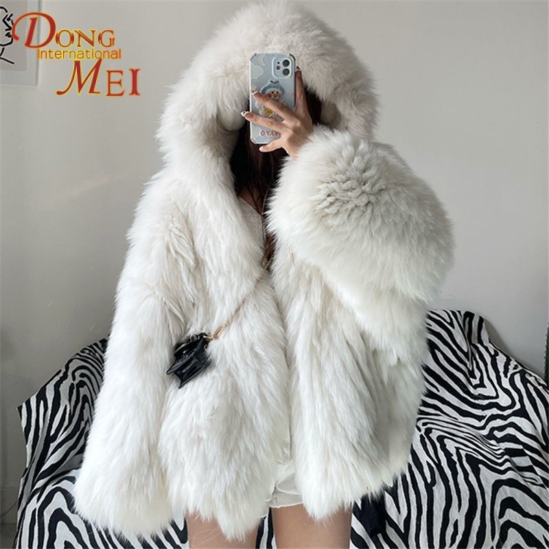 Fried Street Influencer สไตล์เดียวกันเลียนแบบ Fox Fur หญิงฤดูหนาวสไตล์ใหม่ Hooded หลวม Slimmer ดูเสื้อขนสัตว์อินเทรนด์