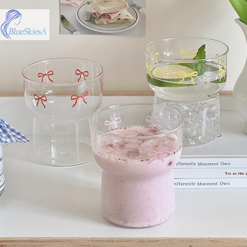 BL INS สไตล์โบว์นมถ้วยแก้วน่ารักอาหารเช้าน้ําผลไม้ Latte ถ้วยกาแฟคู่คนรักสาวโบว์รูปแบบแว่นตาถ้วยเครื่องดื่ม Drinkware A