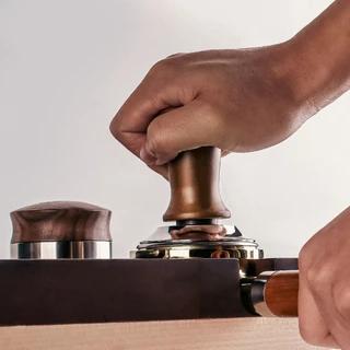 HOLIZZY ค้อนความดัน,ฐานสแตนเลสทนทานกาแฟ Tamper,แบบพกพาไม้ Handle 51/53/58 มม.DIY กาแฟเครื่องมือ Espresso ทํา