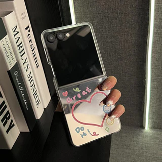 กระจกเกาหลี Graffiti สร้อยข้อมือหัวใจภาษาอังกฤษเคสโทรศัพท์เหมาะสําหรับ Samsung Galaxy ZFlip7 เชือกเส้นเล็กพับ Hard Shell สําหรับ Z Flip 7 6 7FE 5 4 3 5G แฟชั่นฝาครอบป้องกัน