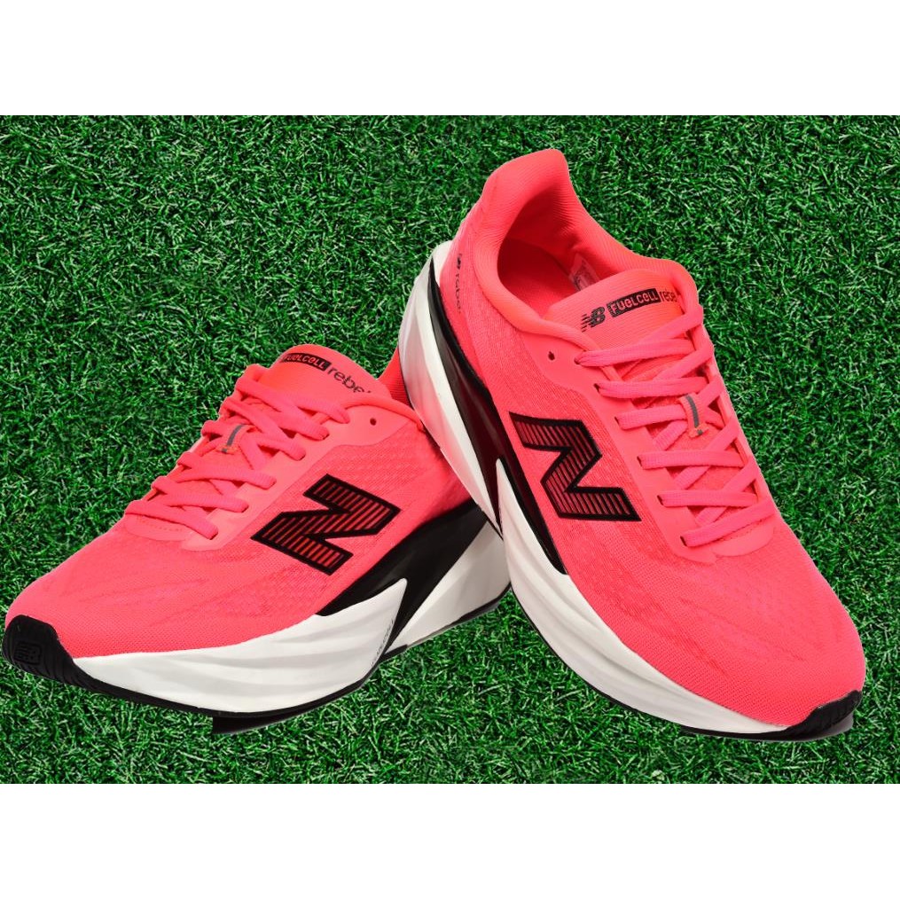 ชุดวิ่ง Rebel v5 กันกระแทก น้ำหนักเบา