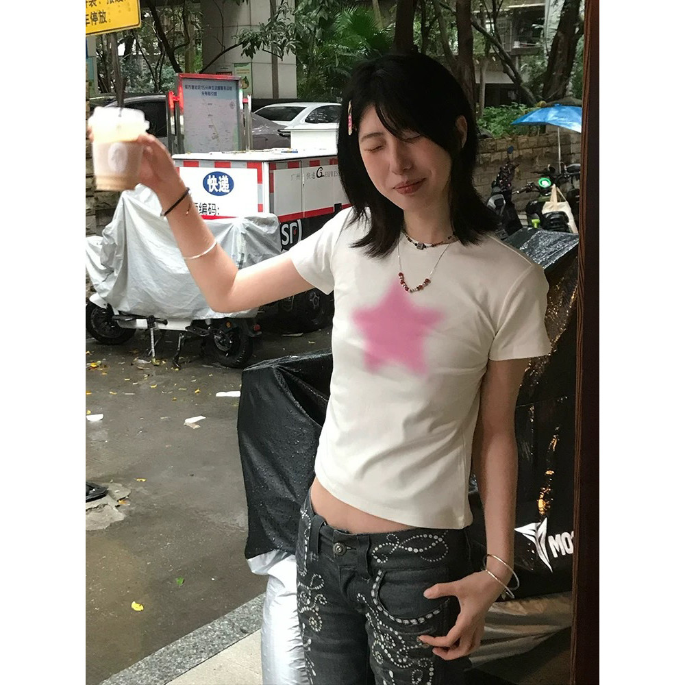 🌟ส่งจากไทย✨ เสื้อยืดแขนสั้นพิมพ์ลายดาวสีชมพู เสื้อตัวบนอเนกประสงค์สำหรับผู้หญิงในฤดูร้อน ไอเทมที่ต้องมีเมื่อออกไปข้างนอก