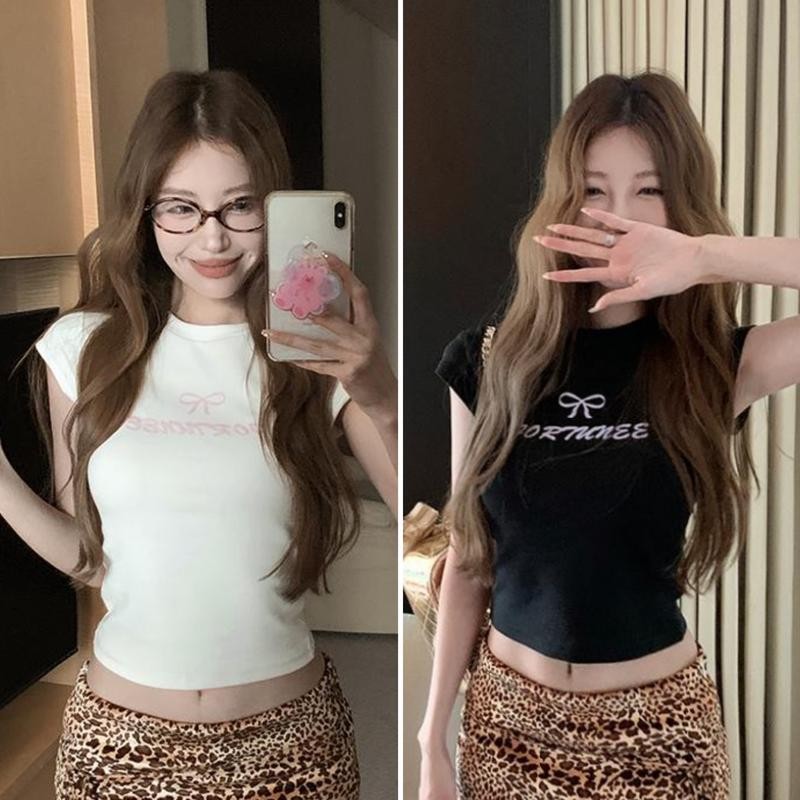 พร้อมส่งจากกทม เสื้อยืดผู้หญิง เสื้อยืดสวยๆผู้หญิง เสื้อรัดรูป เสื้อยืดแขนสั้นพิมพ์ลายโบว์สาวร้อนสไตล์อเมริกัน