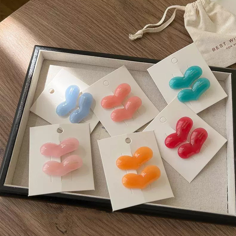 เกาหลีกิ๊บติดผมตัวอักษรหัวใจสีสันสดใสหญิง อิน ของขวัญวันเกิดนักเรียนน่ารัก