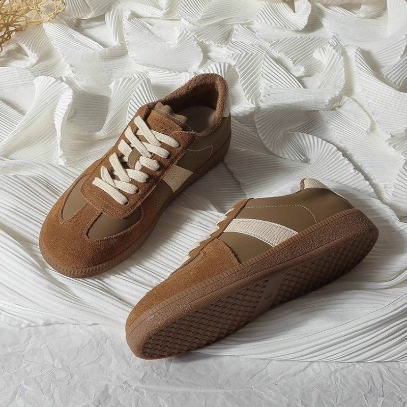 รองเท้าผ้าใบแฟชั่นหนังแท้ Retro การฝึกอบรมเยอรมัน Forrest Gump รองเท้าลําลองหนา Soled กีฬารองเท้าสีขาว 2024 All-Match ฤดูใบไม้ผลิสไตล์ใหม่