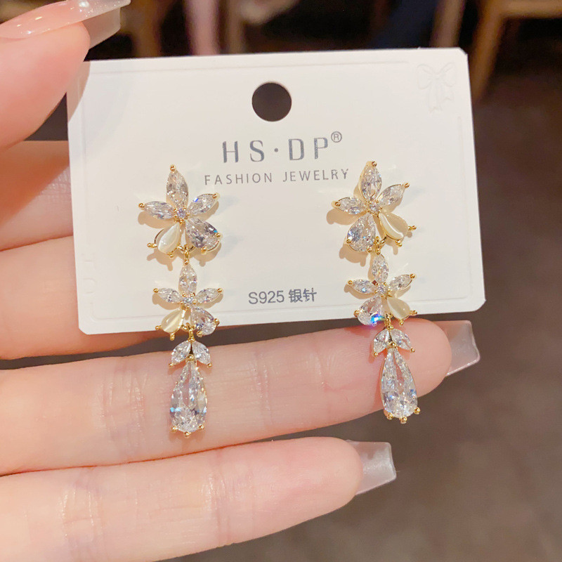 ญี่ปุ่นญี่ปุ่นเกาหลีส925เข็มเงินประณีตแฟชั่นหวานเพทายโอปอลดอกไม้พู่แสงหรูหราต่างหู
