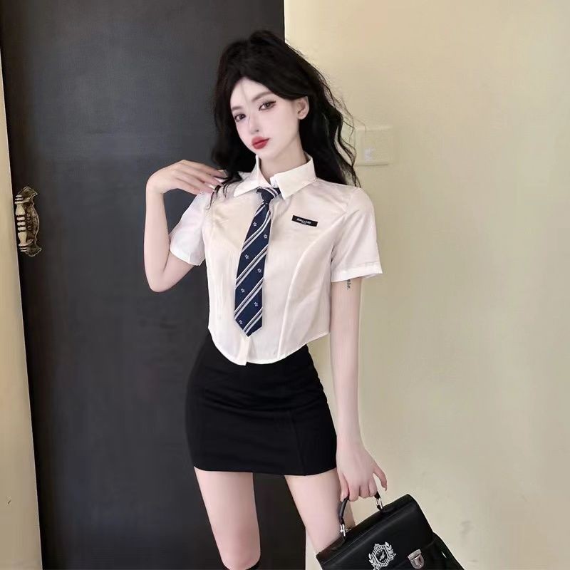 UNIFORMS สําหรับผู้หญิง เสื้อผูกเน็คไท JK สไตล์วิทยาลัย กระโปรงสั้นรัดรูป อินเทรนด์ OFFICE OUTFITS