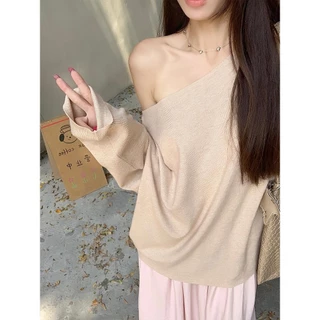 MOESSQUEEN เสื้อกันหนาวเซ็กซี่ไหล่เอียง-basic สีทึบสำหรับฤดูใบไม้ร่วงและหนาวปี #59962