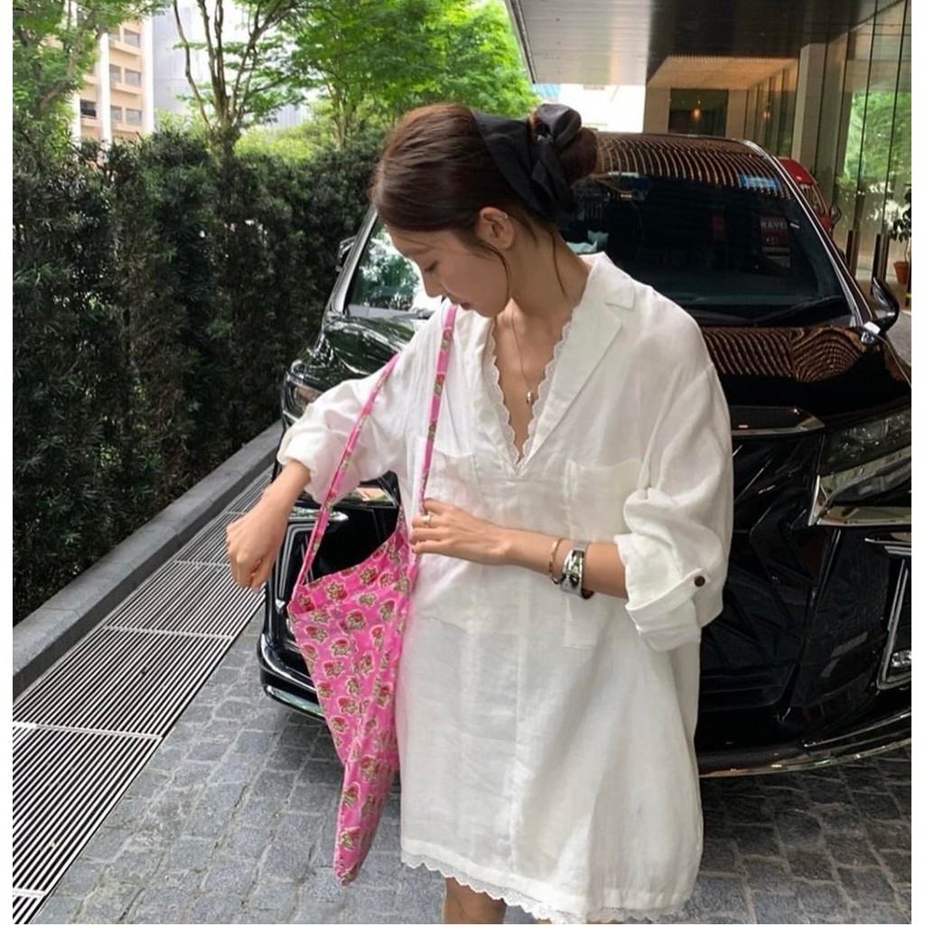 Lune_Graceเสื้อเชิ้ตแขนยาว Oversize คอวีแต่งลูกไม้ กระเป๋าสองข้าง กันแดด ผ้าดีใส่สบาย เกาหลี-w520