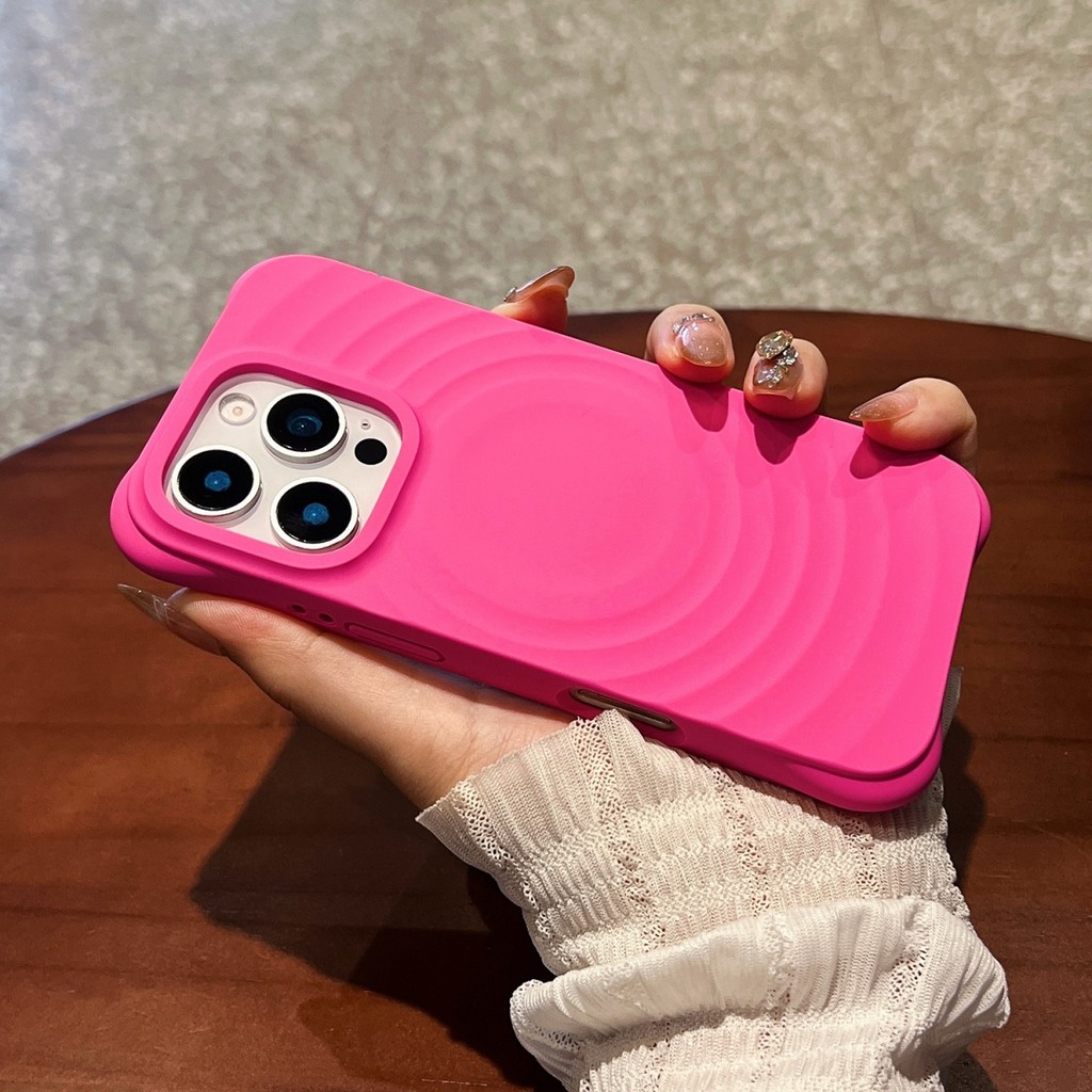 ใหม่ปลอกหรูหราระลอกคลื่นแม่เหล็กซิลิโคนเหลวกรณีโทรศัพท์อ่อนสําหรับ ไอโฟน 16 15 14 มือโปร สูงสุด ไอพี13 กรณีซิลิโคนสีชมพูกันกระแทกปกหลัง
