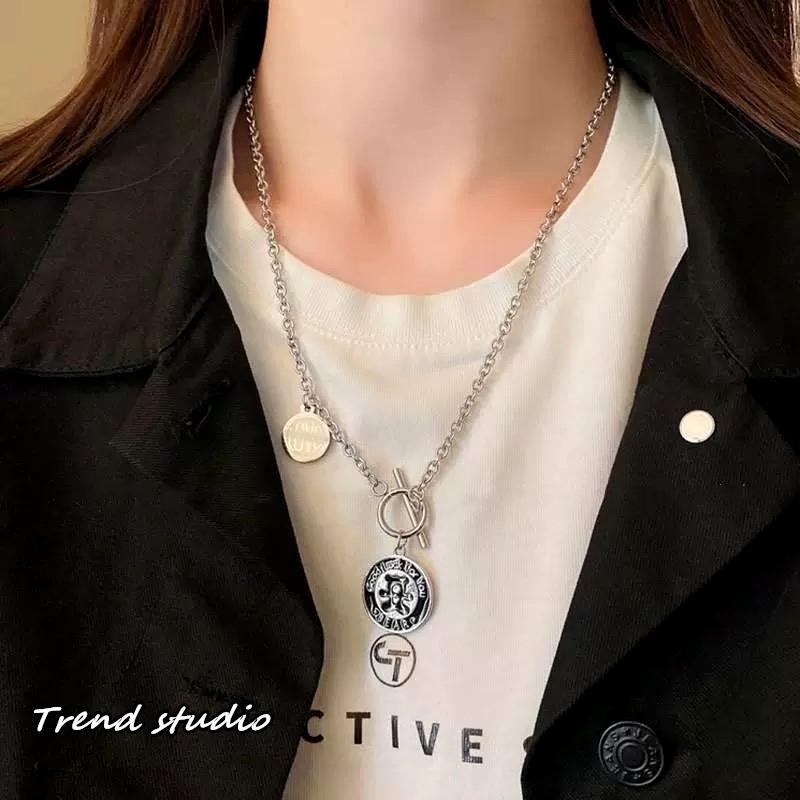 สร้อยคอหมีมีสไตล์พร้อมดีไซน์หัวเข็มขัดเรียบง่าย OT สร้อยคอกระดูกไหปลาร้าสามารถสวมใส่ได้ทั้งชายและหญิง สร้อยคอ colorfast - รูปที่ 4