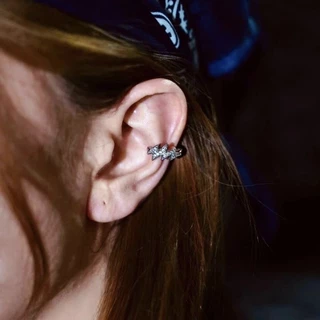 1 ชิ้น Hip Hop Lightning Ear Cuff คลิปสําหรับผู้ชายและผู้หญิงไม่เจาะคลิปบนหู Stud Cuff Hoop ต่างหูคลิปต่างหู