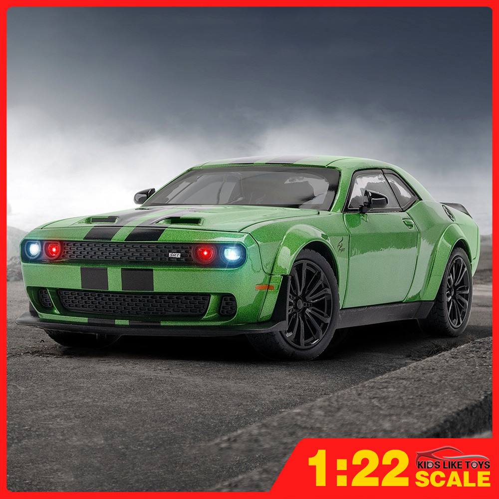 Klt 1:22 Dodge Charger SRT Hellcat โลหะของเล่นรถรุ่นรถ Diecast รถสําหรับชายเด็กจําลองเสียง Light Effect ของขวัญงานอดิเรกคอลเลกชัน