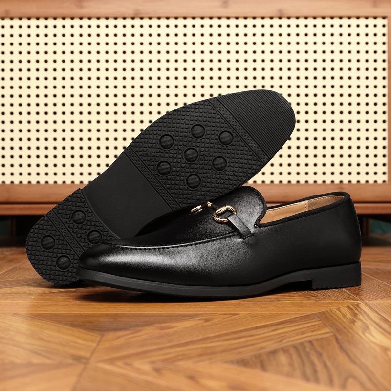 Man Loafers แฟชั่นหนังสีทึบทุกวันงานแต่งงานสีดํา Slip-On รองเท้ารอบ Toe รองเท้าลําลอง