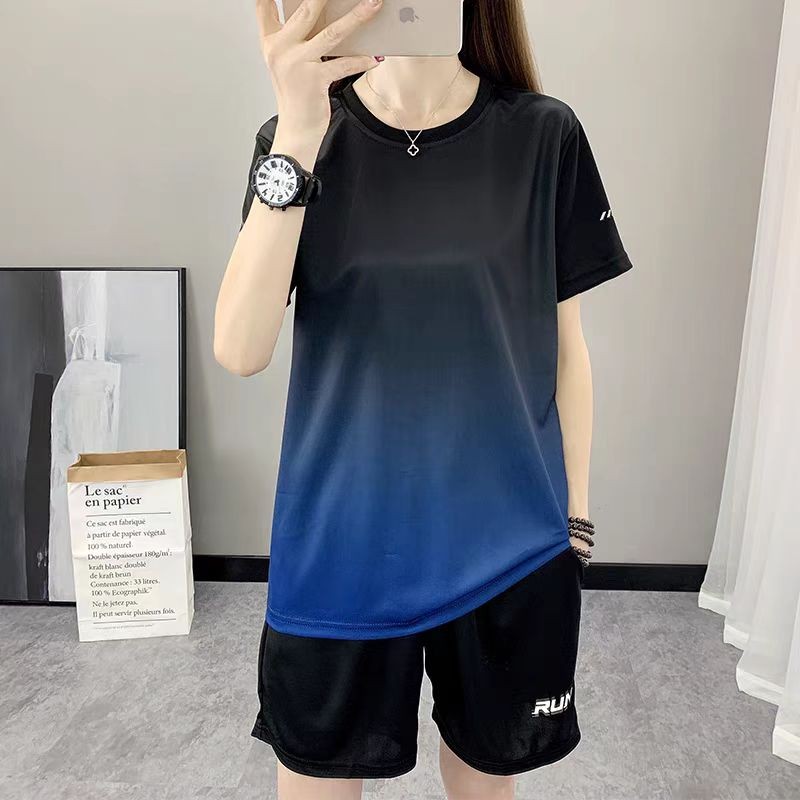 ชุดกีฬา Run เสื้อยืด+กางเกงขาสั้น ผ้าเบา เสื้อยืดคอกลมสีพื้น เหมาะสำหรับผู้ชายใส่วิ่ง